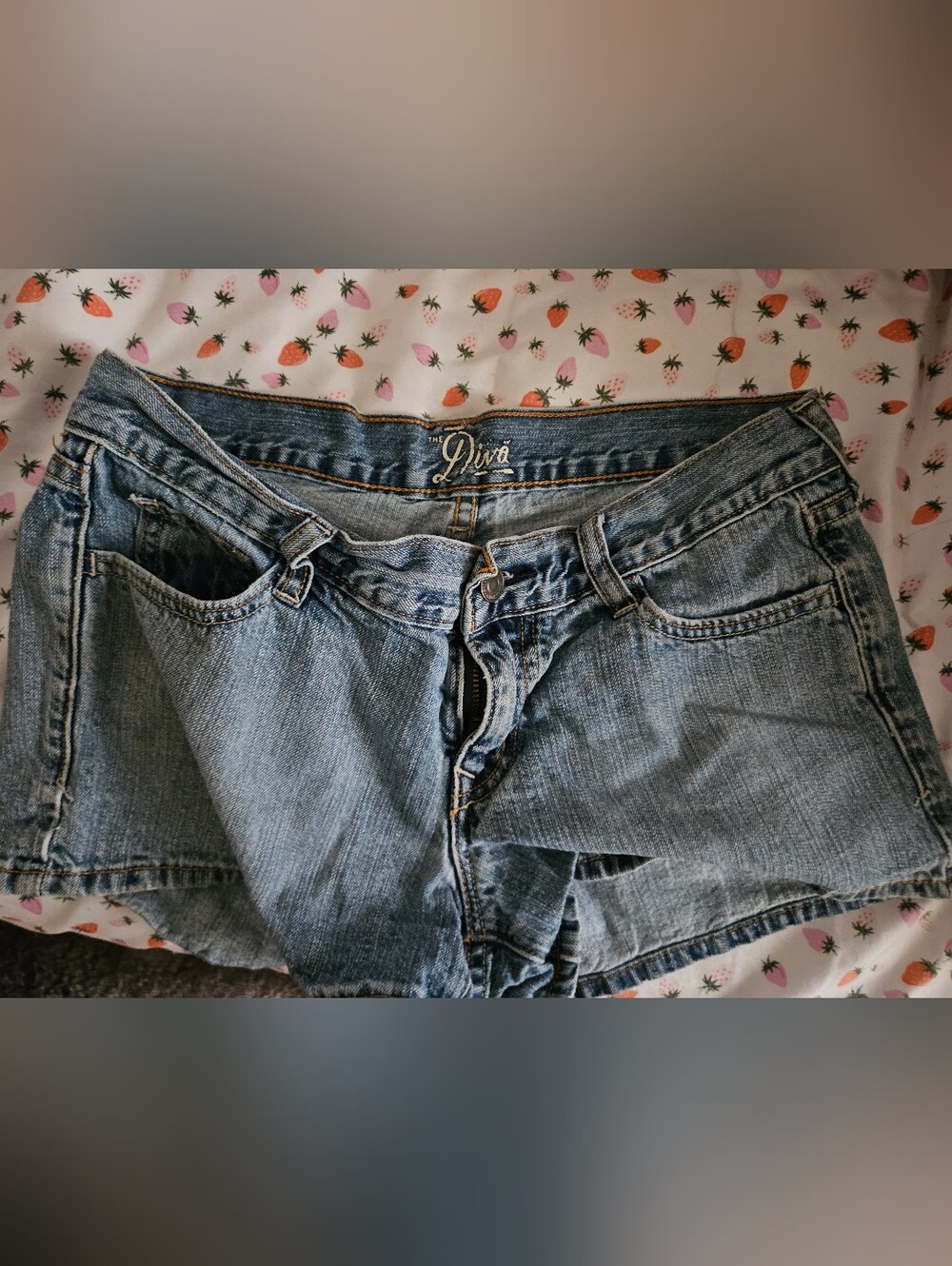 Womens’s Light Blue Denim Shorts